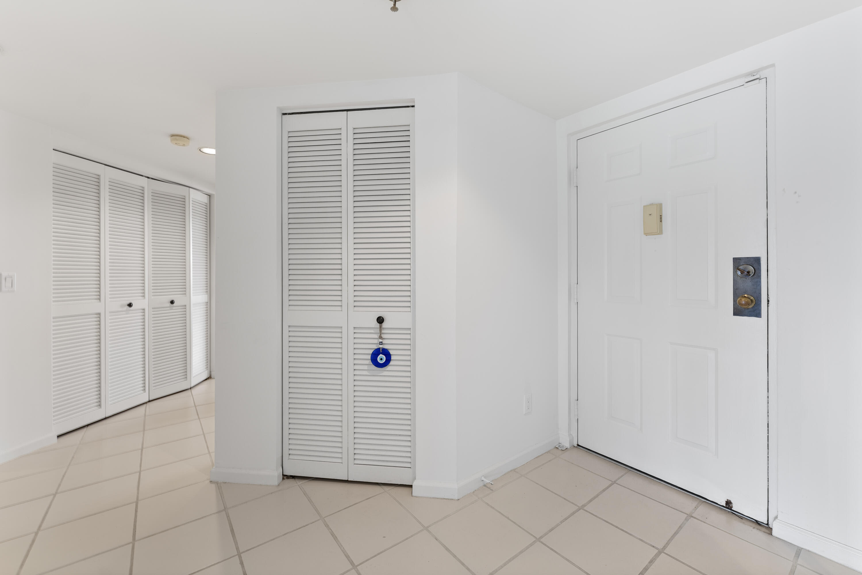7507 La Paz Boulevard, Unit 407 Boca Raton, FL 33433 - Photo 22 of 31 a view of an empty room