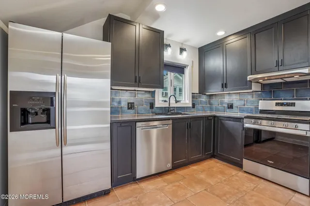 $3,600 | 108 Burlington Avenue, Leonardo, NJ 07737