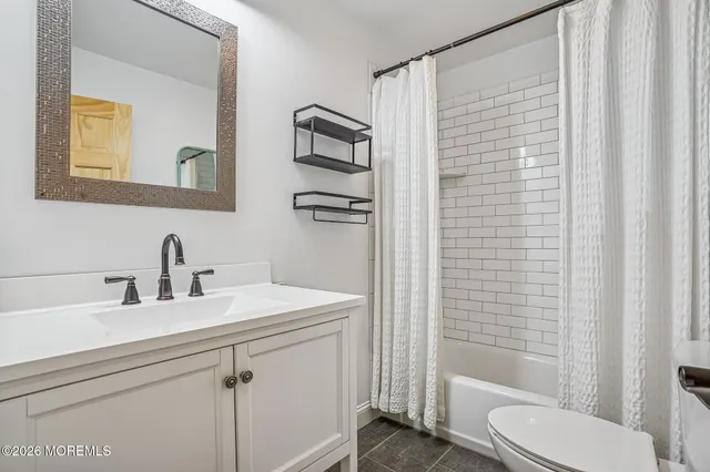 $3,600 | 108 Burlington Avenue, Leonardo, NJ 07737