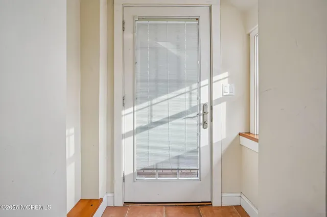 $3,600 | 108 Burlington Avenue, Leonardo, NJ 07737