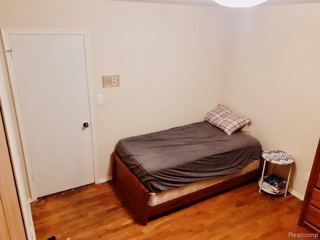 710 Huntington Road Grand Blanc, MI 48439 - Photo 25 of 28 C95EE93C-7702-4DEC-990B-29DF4232E2C5_1_201_a.jpeg