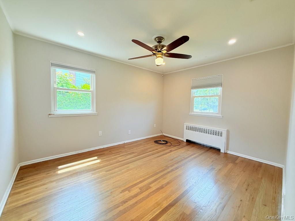 8 East Gate Plainview, NY 11803 - Photo 7 of 13