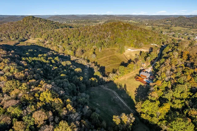 $1,275,000 | 43 Landfill Lane, Brush Creek, TN 38547