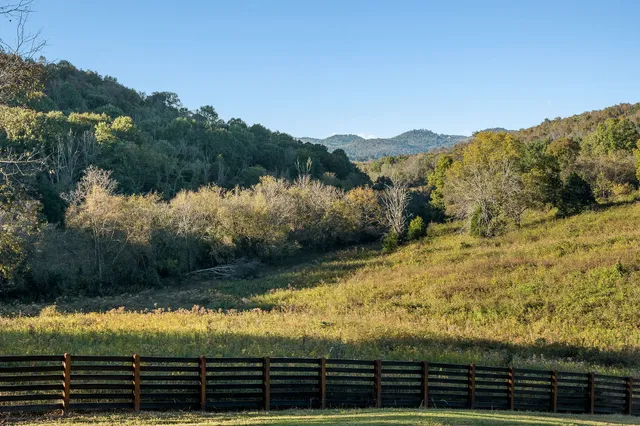 $1,275,000 | 43 Landfill Lane, Brush Creek, TN 38547