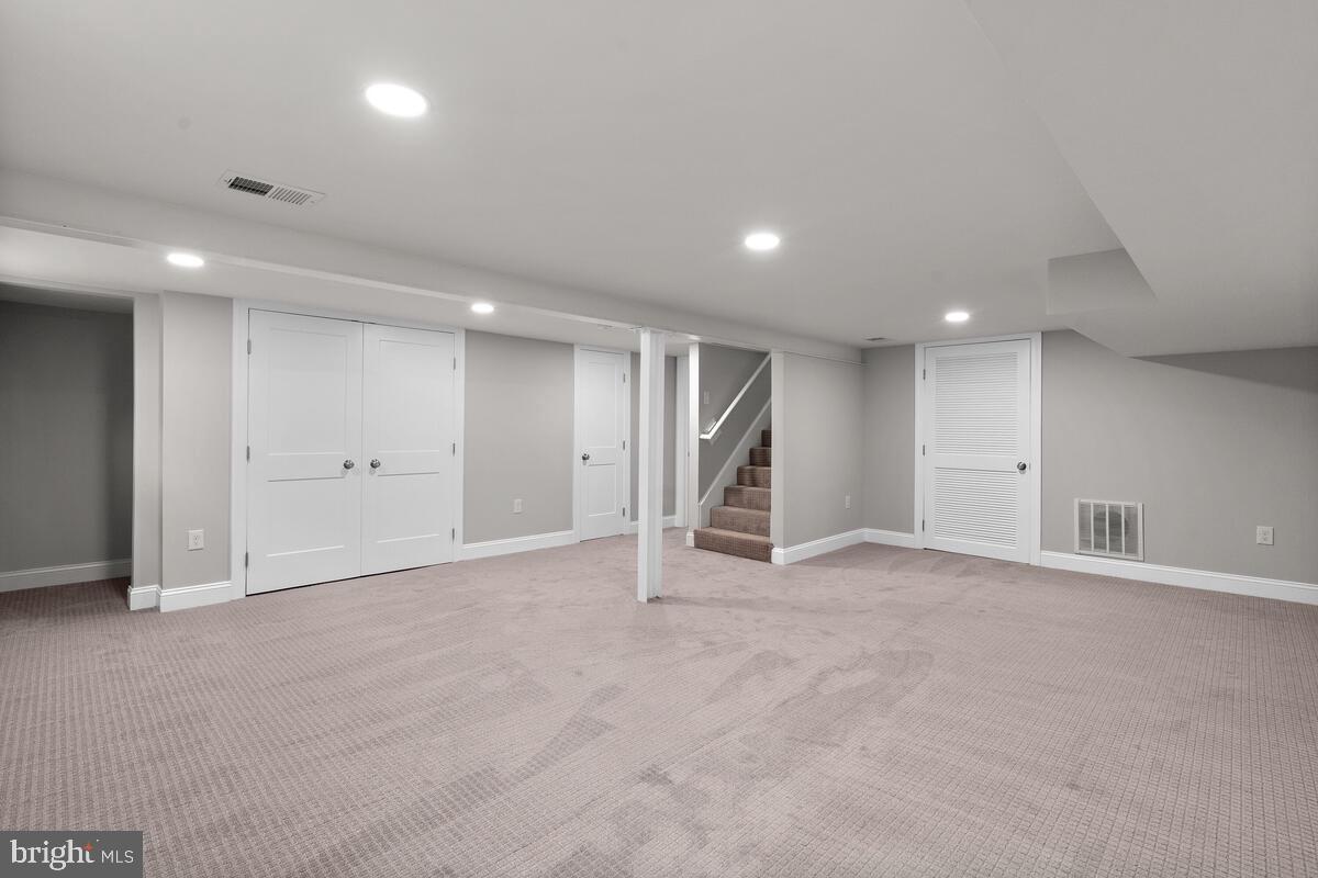 1506 Noyes Drive Silver Spring, MD 20910 - Photo 31 of 51 an empty room with an entryway and hall