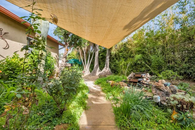 $819,000 | 20539 Enadia Way, Winnetka, CA 91306