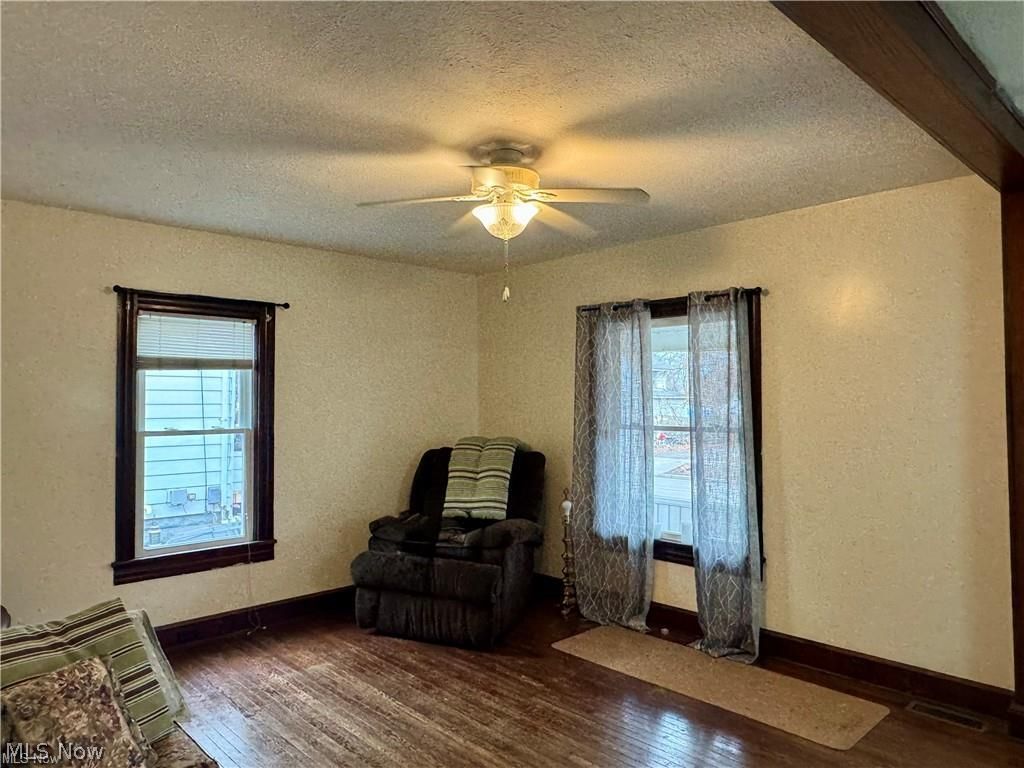 232 West River Road North Elyria, OH 44035 - Photo 2 of 14
