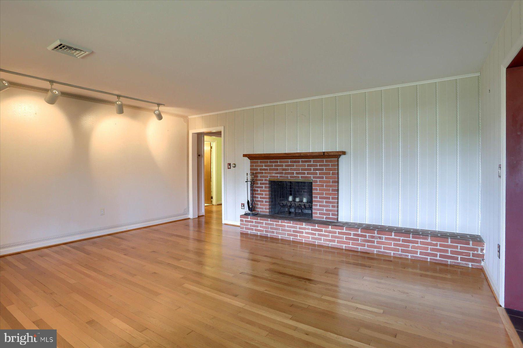 1471 Beck Mill Road Hanover, PA 17331 - Photo 7 of 54