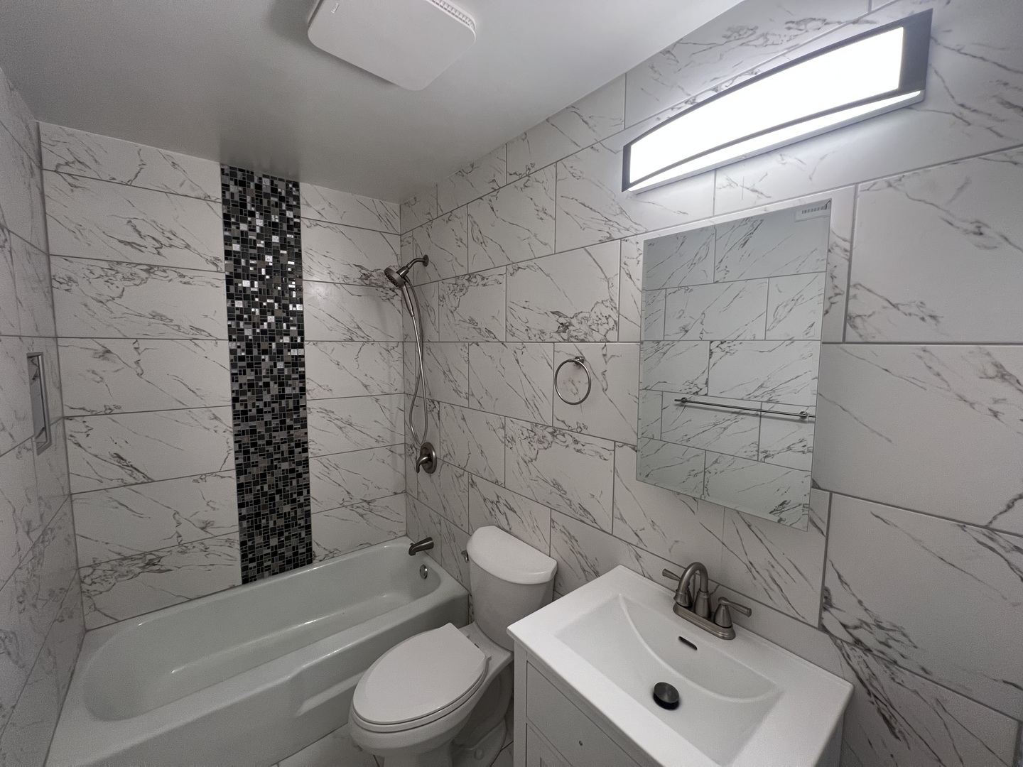 9721 South Harlem Avenue, Unit 2D Chicago Ridge, IL 60415 - Photo 6 of 12 Gallery Image 6
