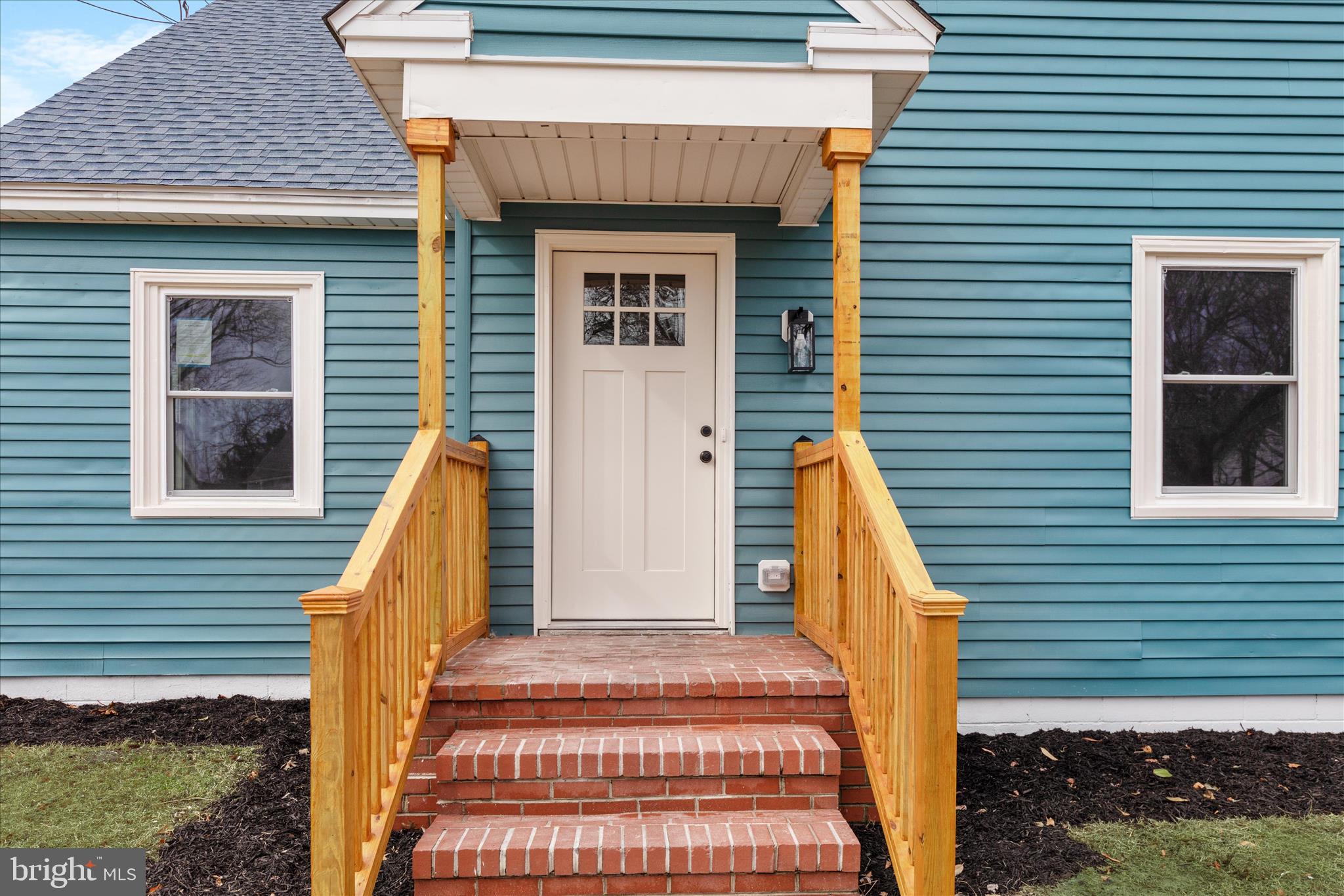 908 Spring Avenue Salisbury, MD 21804 - Photo 2 of 39 a view of a house with large windows
