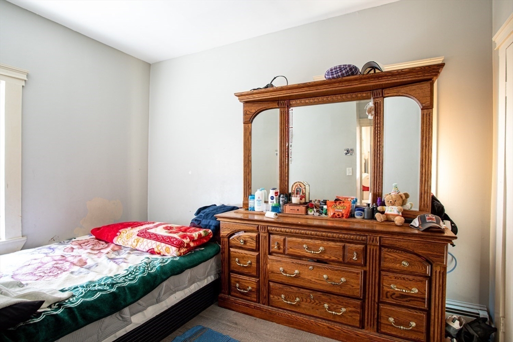 176 East Main Street Fall River, MA 02724 - Photo 20 of 29