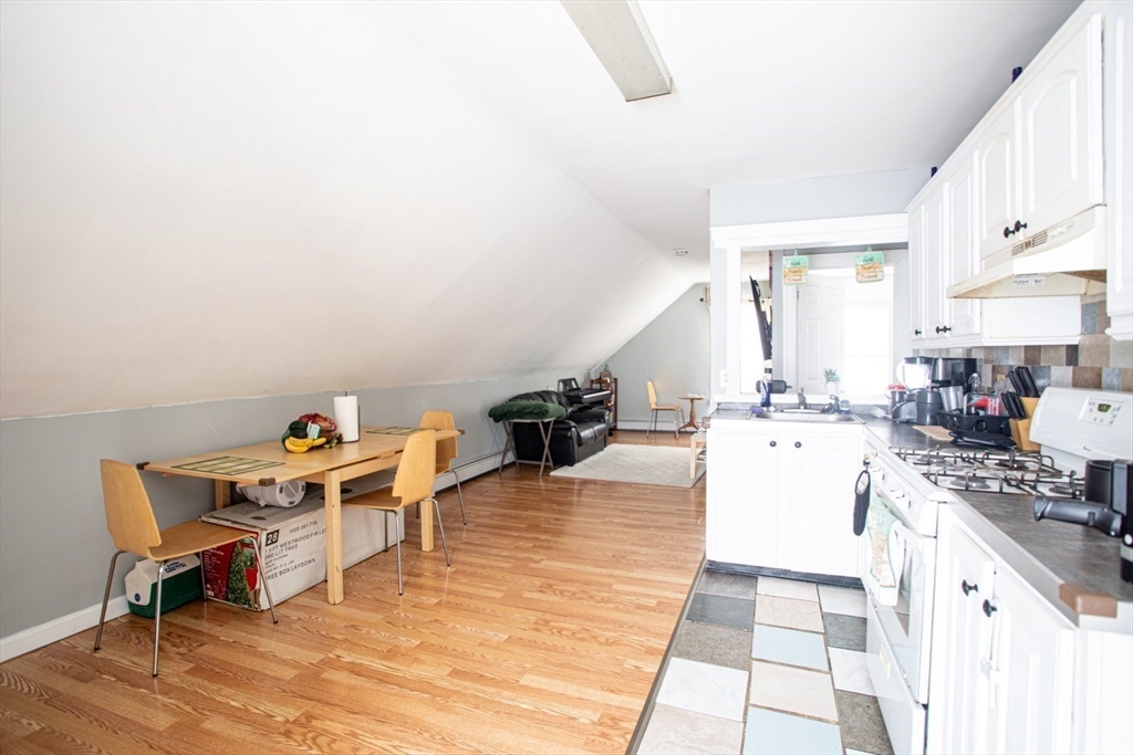 176 East Main Street Fall River, MA 02724 - Photo 21 of 29