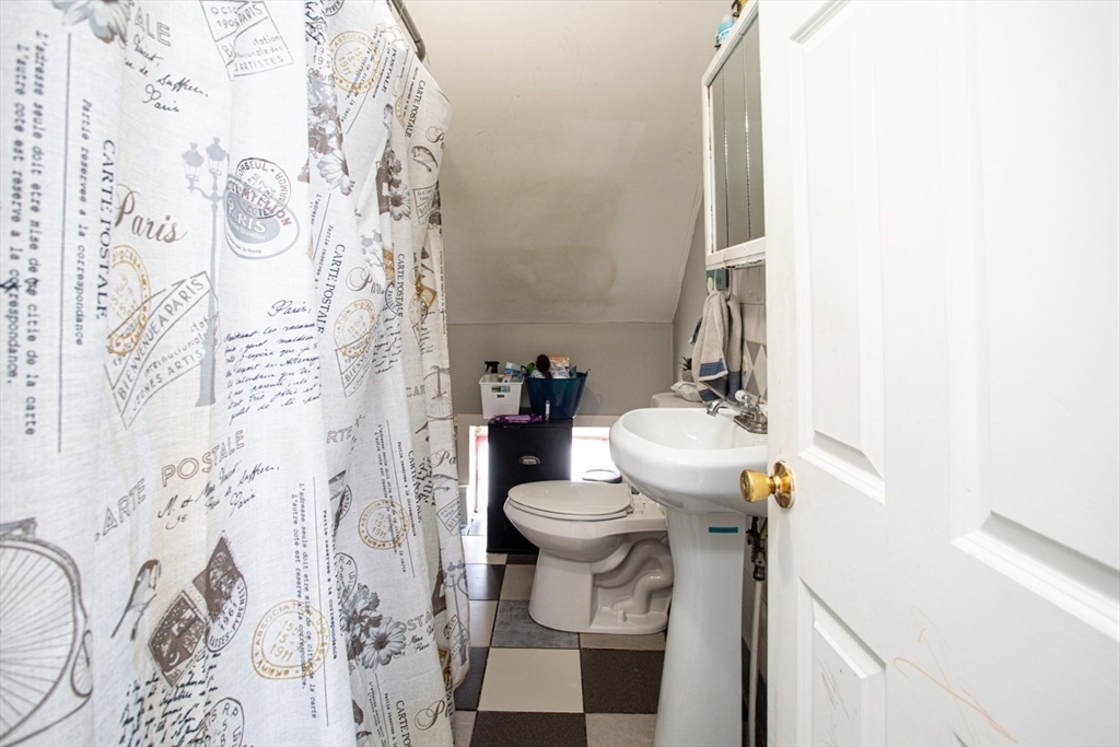 176 East Main Street Fall River, MA 02724 - Photo 23 of 29