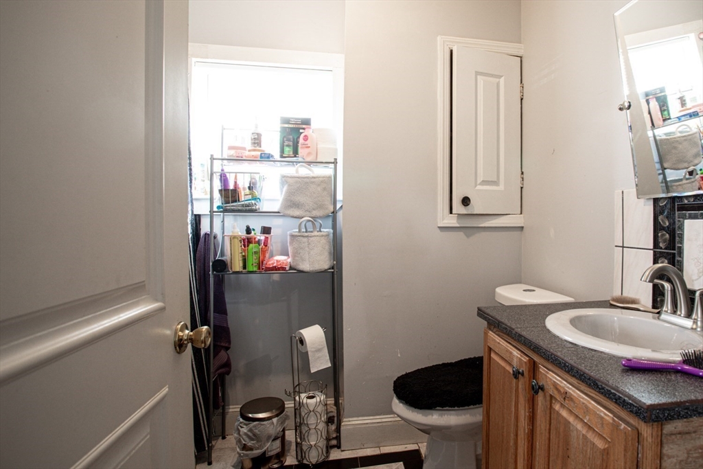 176 East Main Street Fall River, MA 02724 - Photo 6 of 29