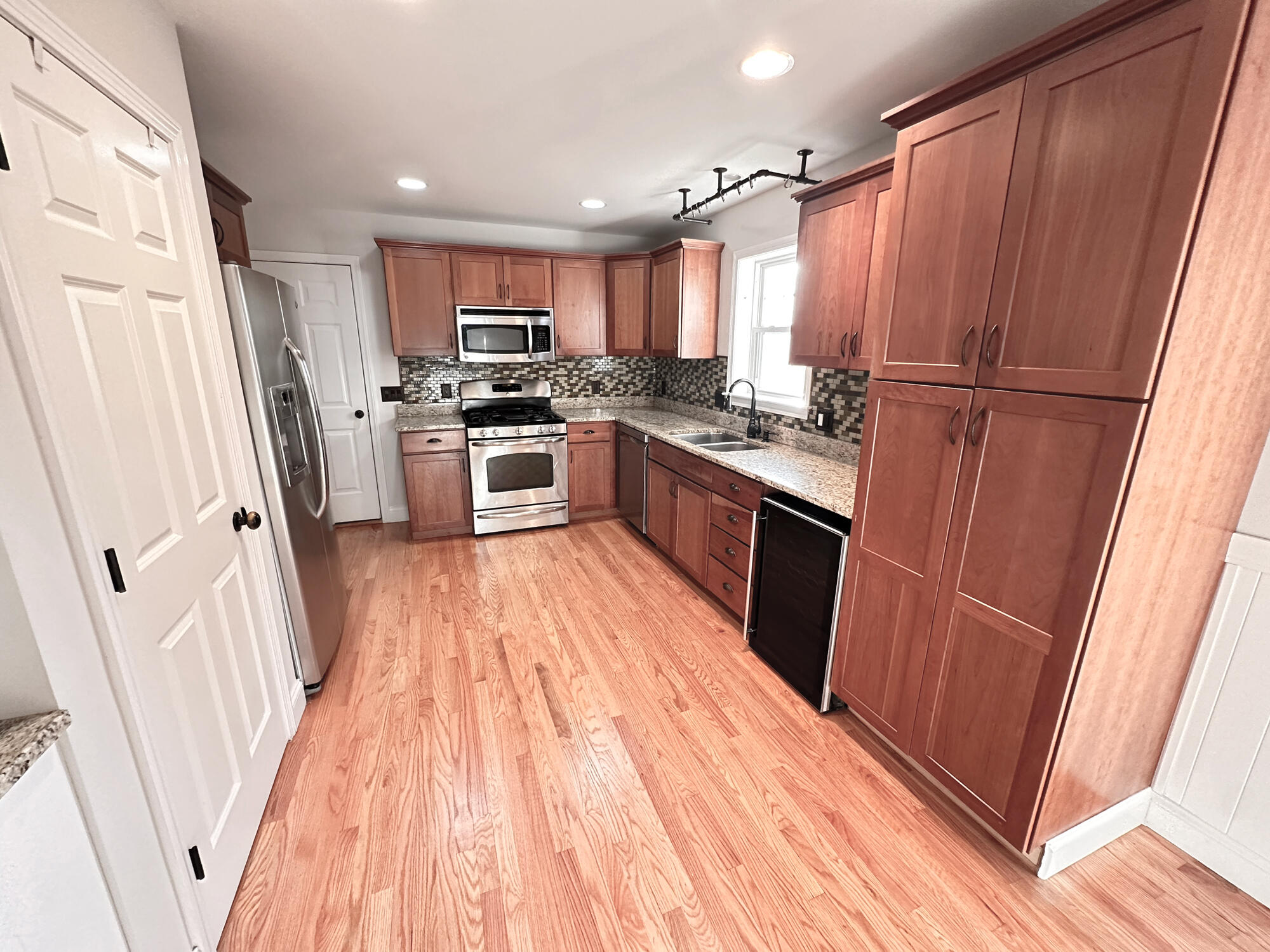 103 Cumberland Road South Portland, ME 04106 - Photo 8 of 32 Kitchen1
