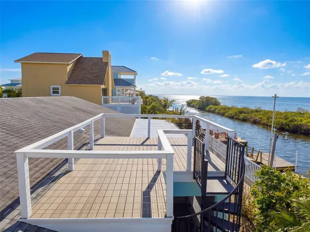 $449,999 | 6637 Driftwood Drive, Hudson, FL 34667