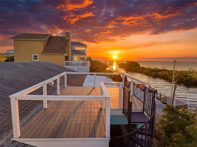 $449,999 | 6637 Driftwood Drive, Hudson, FL 34667