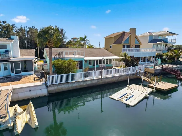 $449,999 | 6637 Driftwood Drive, Hudson, FL 34667