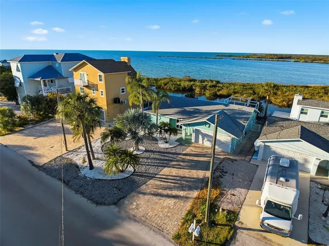 $449,999 | 6637 Driftwood Drive, Hudson, FL 34667