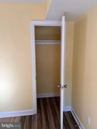 a view of walk in closet