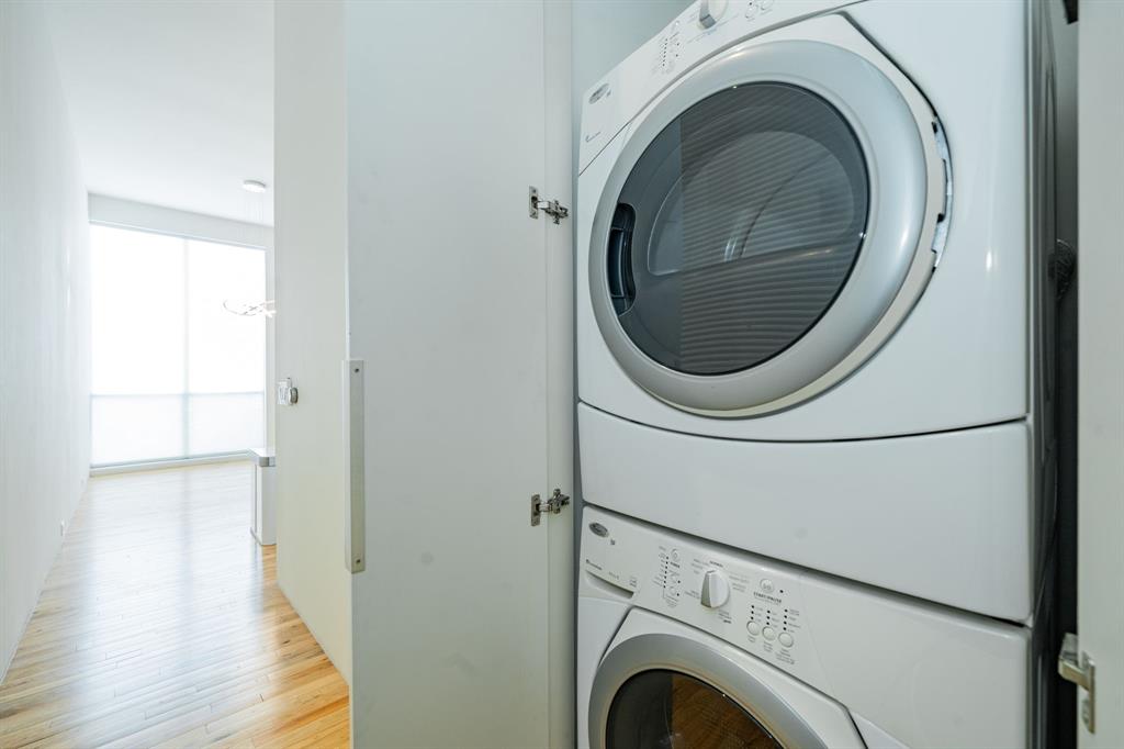 2325 Rusk Place Dallas, TX 75204 - Photo 21 of 27 a utility room with dryer and washer
