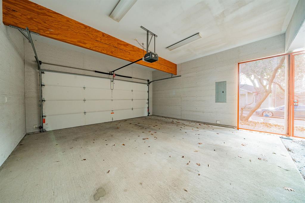 2325 Rusk Place Dallas, TX 75204 - Photo 26 of 27 a view of a small space