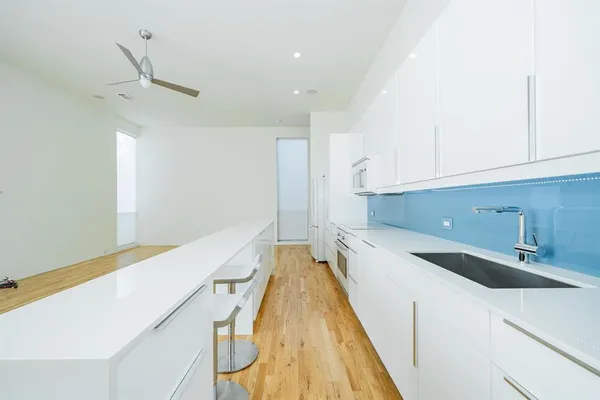 $2,995 | 2325 Rusk Place, Dallas, TX 75204