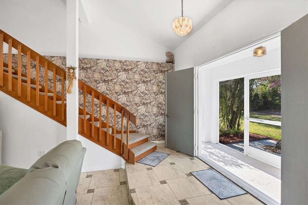 5885 Denison Drive Venice, FL 34293 - Photo 12 of 64