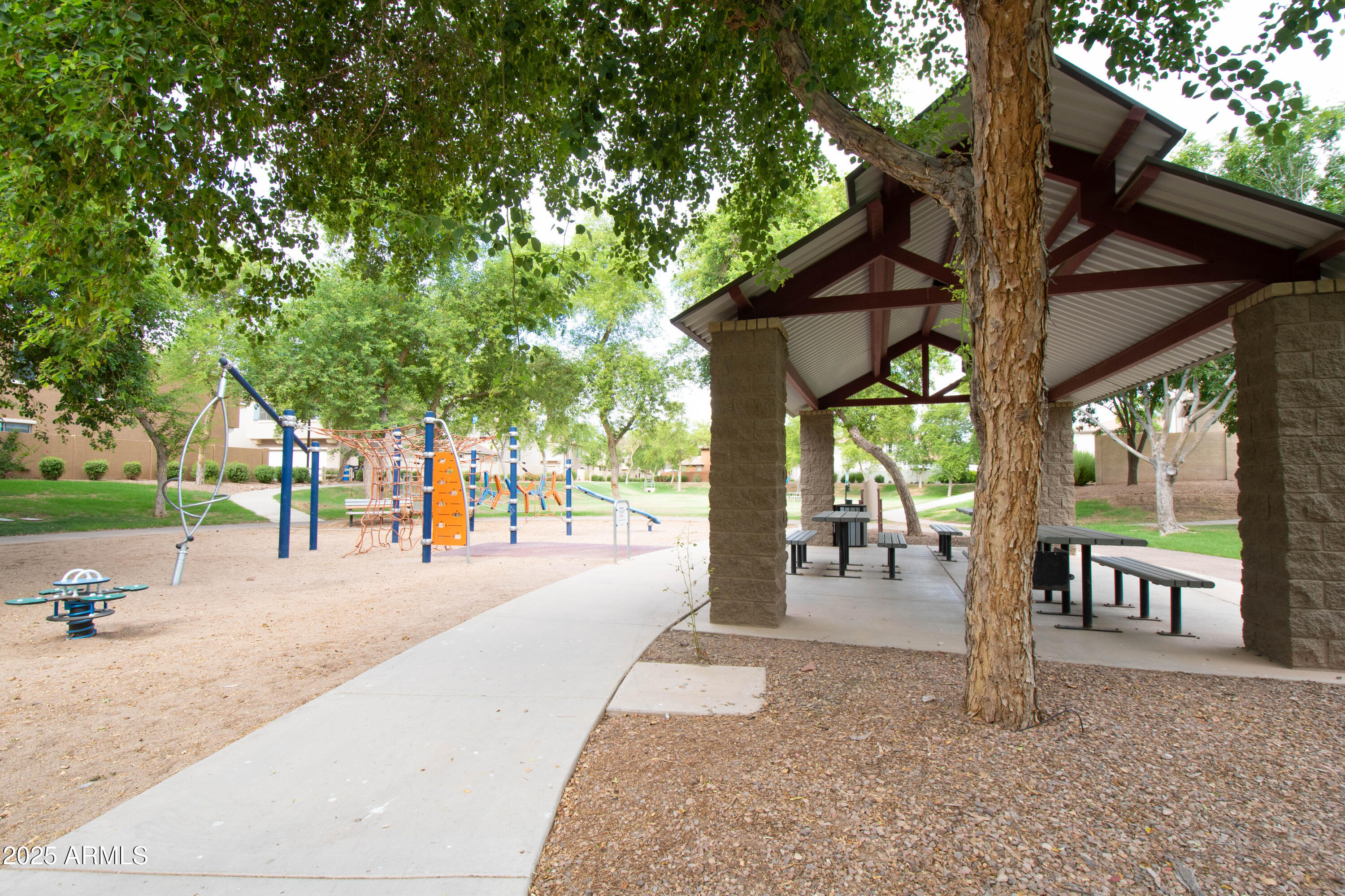 3924 South Napa Lane Gilbert, AZ 85297 - Photo 36 of 42