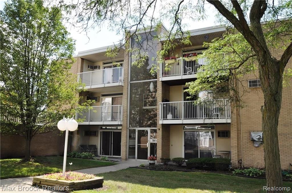 4905 Crooks Road Royal Oak, MI 48073 - Photo 1 of 17