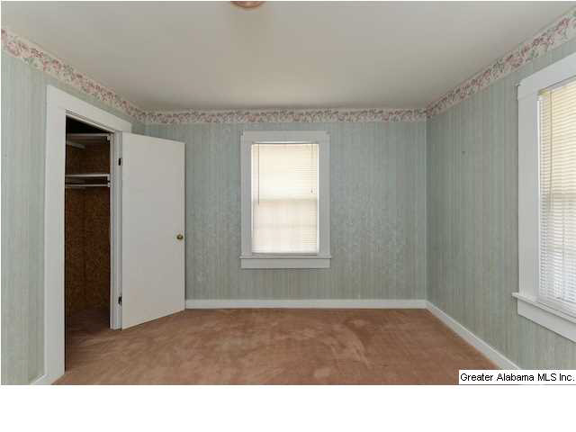 8429 Lewis Avenue Leeds, AL 35094 - Photo 7 of 32