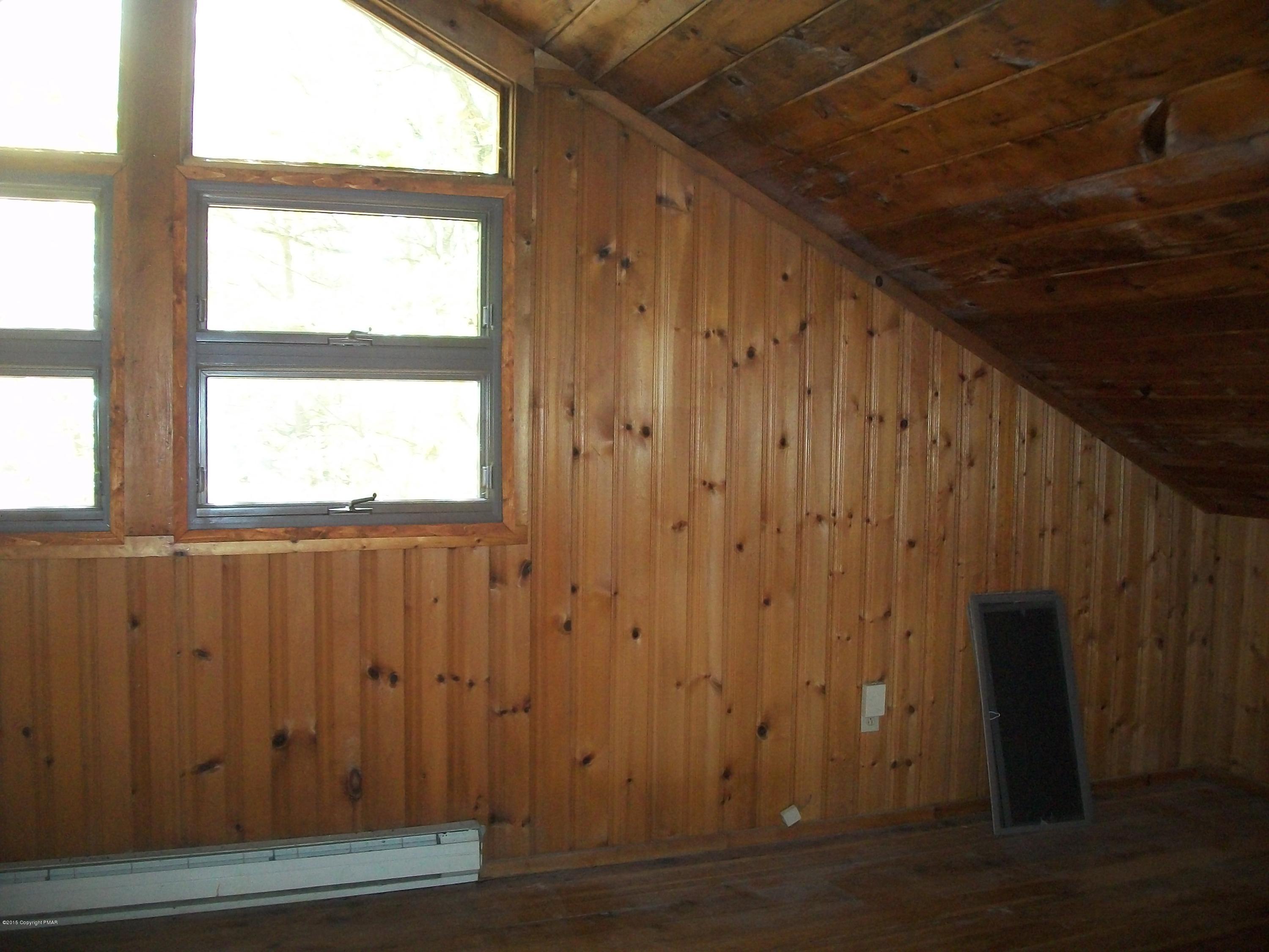115 Maple Road Canadensis, PA 18325 - Photo 11 of 12 master bedroom
