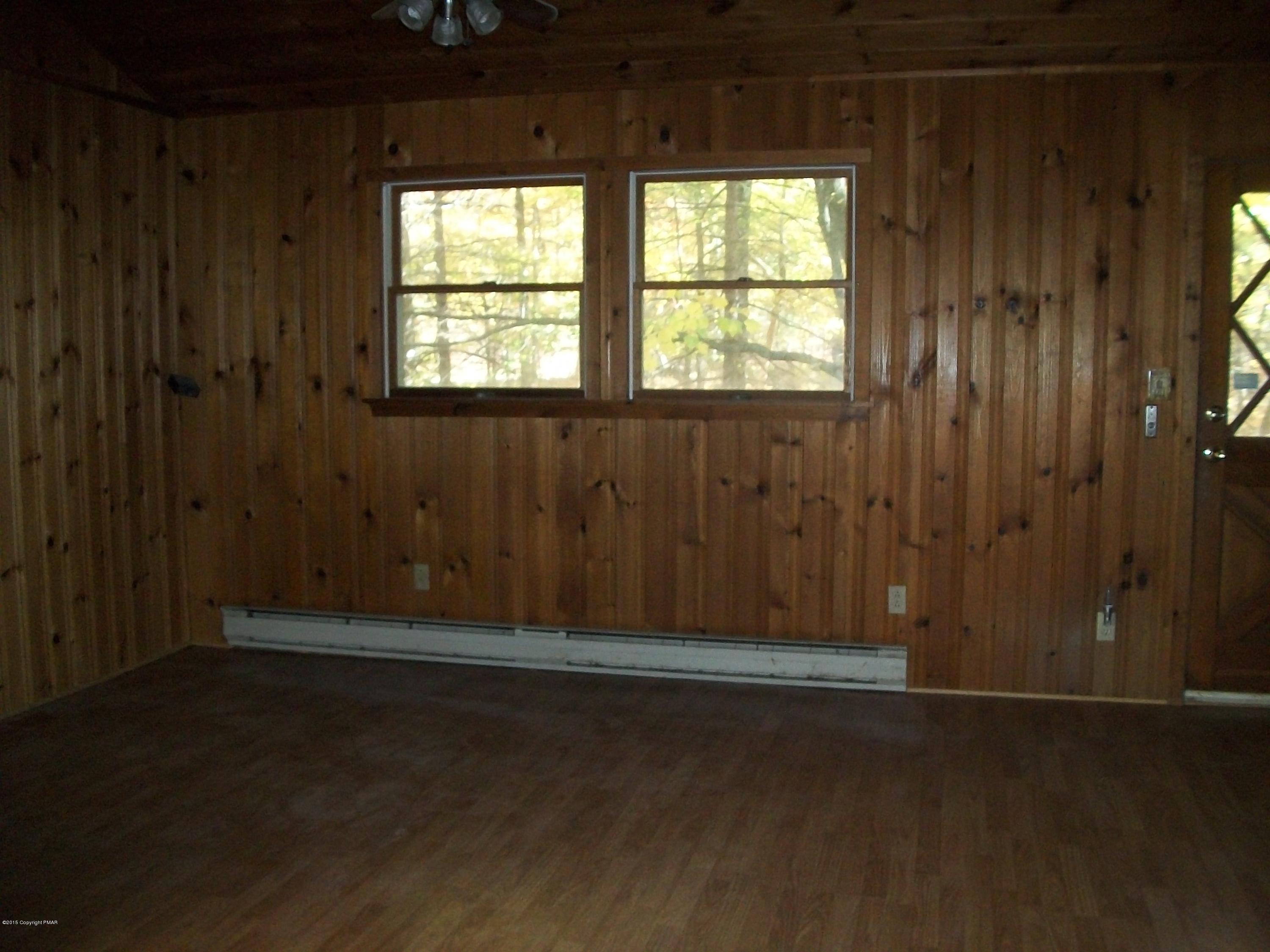 115 Maple Road Canadensis, PA 18325 - Photo 3 of 12 Dining