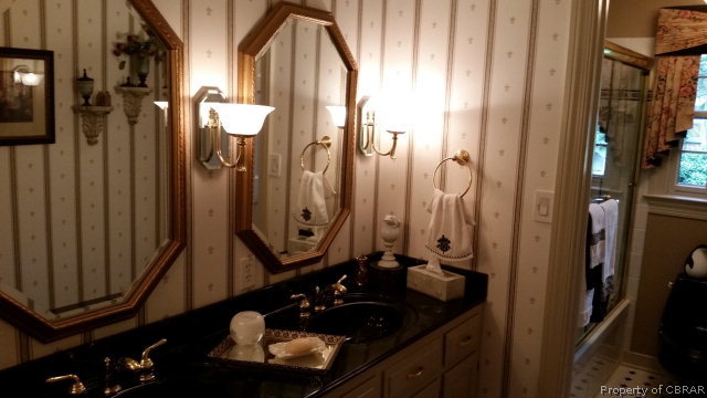 1769 Gloucester Road Gloucester Point, VA 23062 - Photo 10 of 17 Gallery Image 10