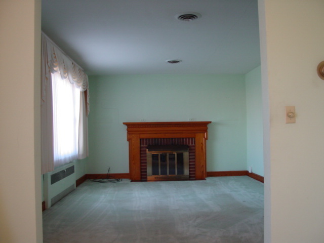 2361 Carlton Road Southwest Roanoke, VA 24015 - Photo 5 of 19 Photo 5
