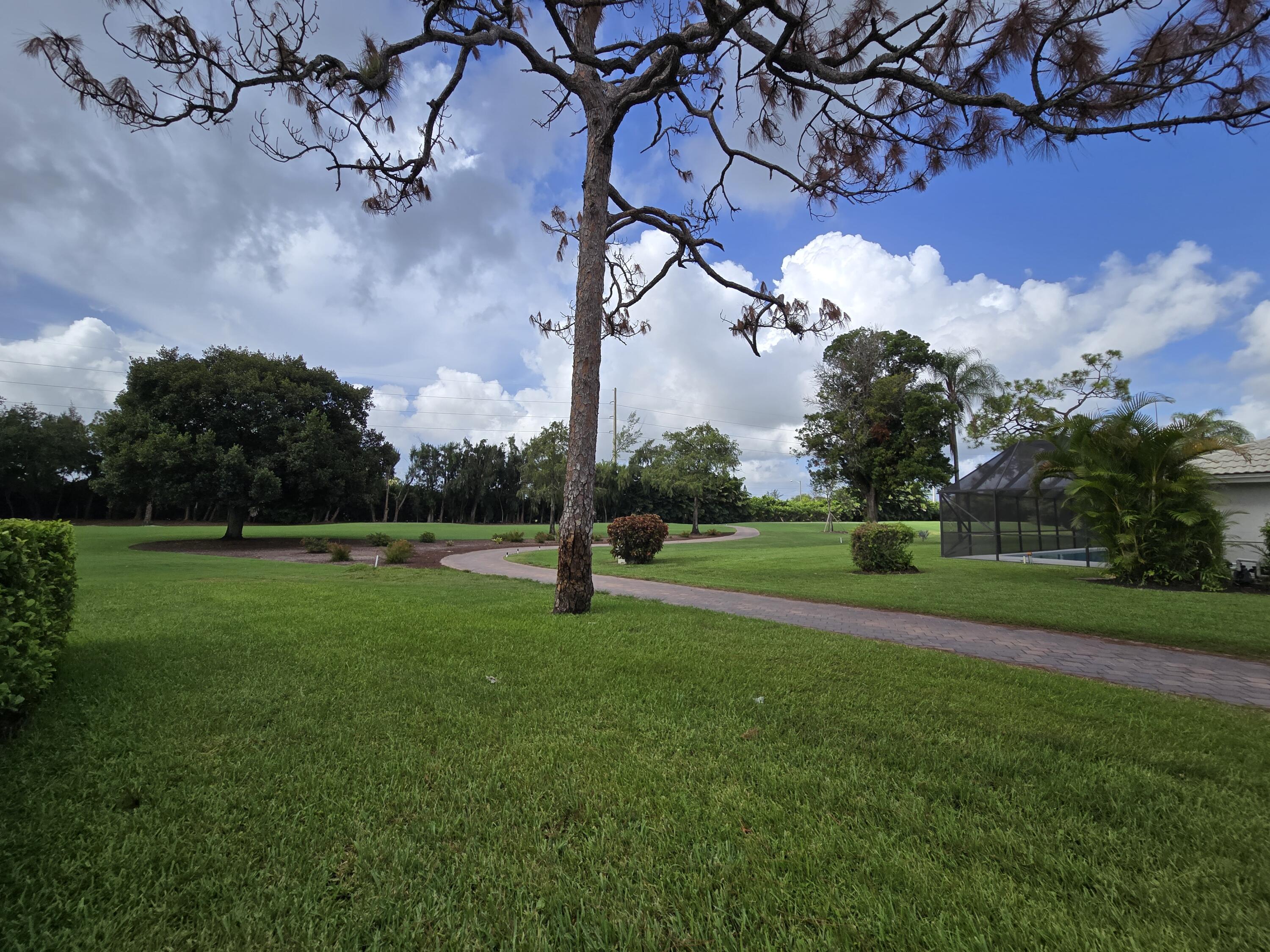 10718 Boca Woods Lane Boca Raton, FL 33428 - Photo 25 of 98 close to trails