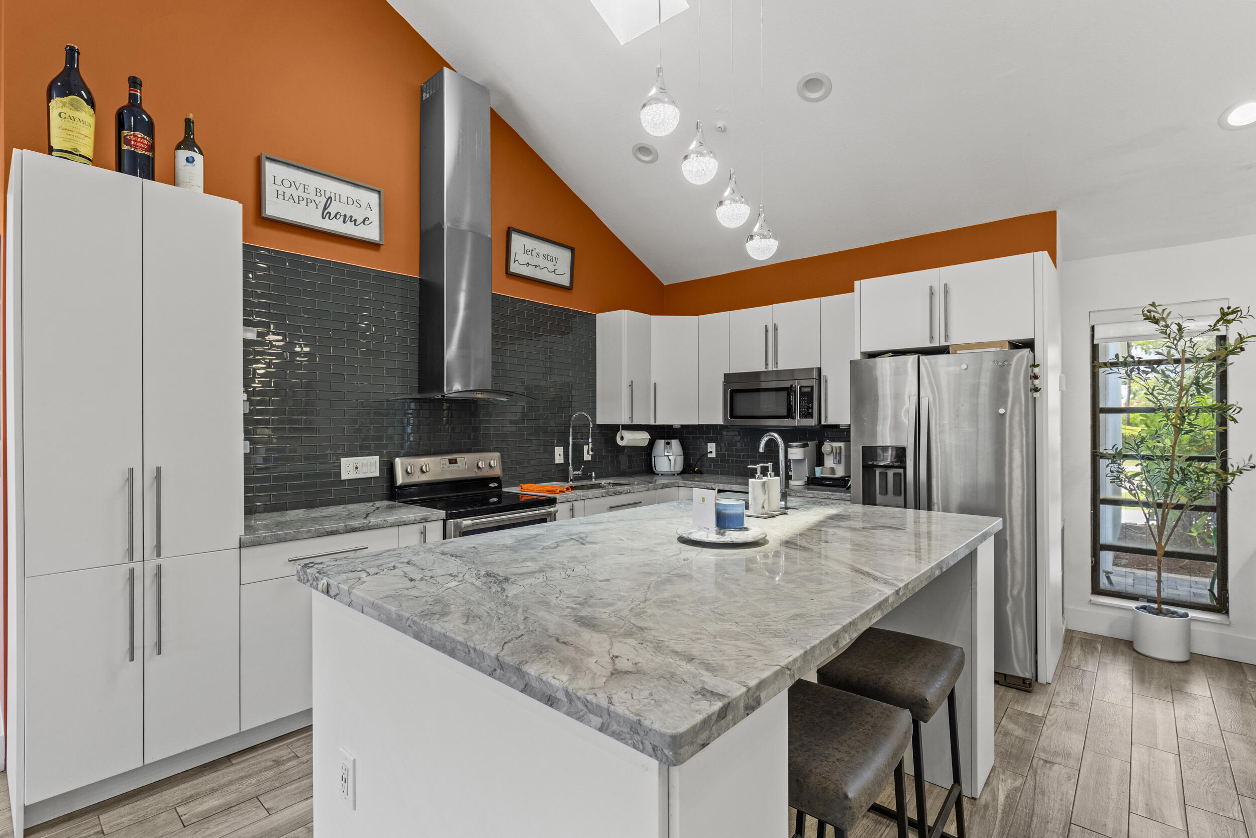 10718 Boca Woods Lane Boca Raton, FL 33428 - Photo 62 of 98 quartz countertops