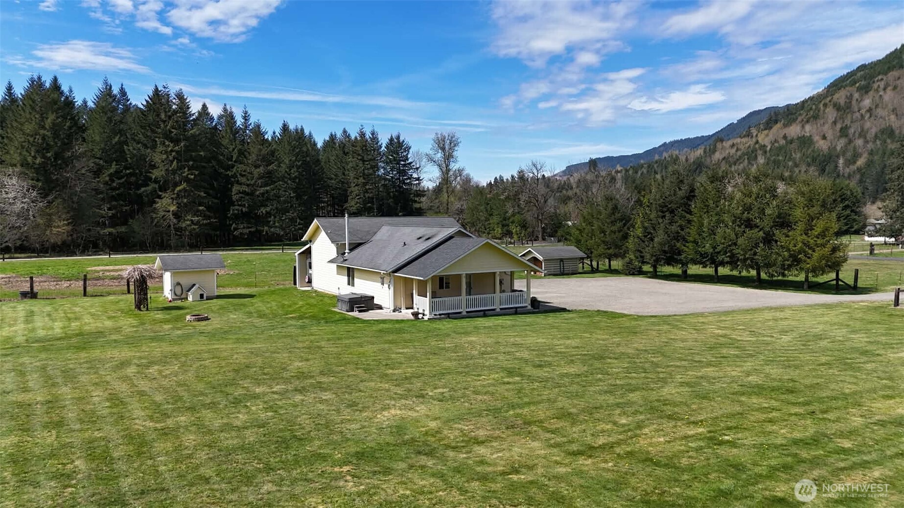 240 Dodge Road Morton, WA 98356 - Photo 4 of 34 Gallery Image 4