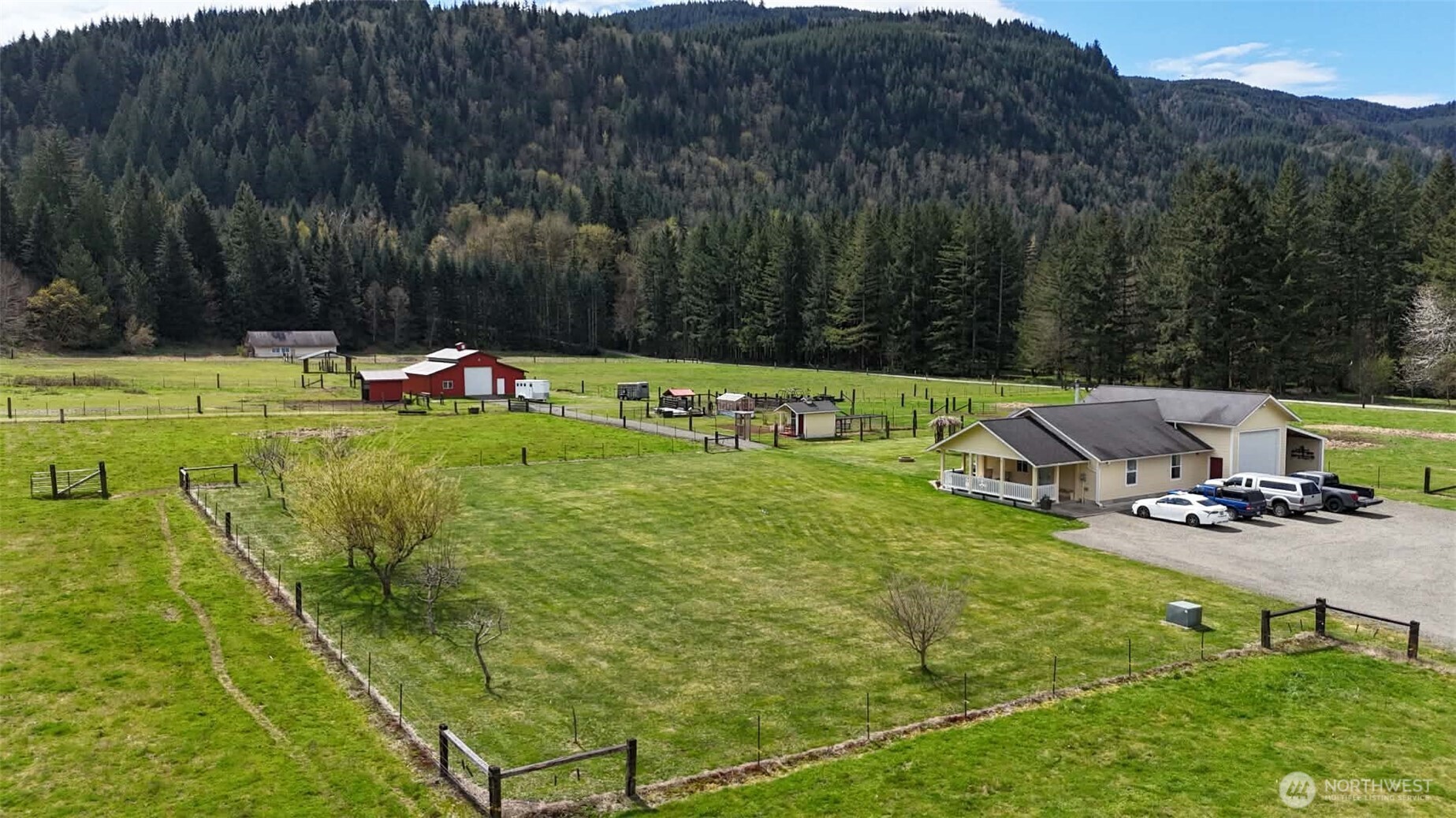 240 Dodge Road Morton, WA 98356 - Photo 5 of 34 Gallery Image 5