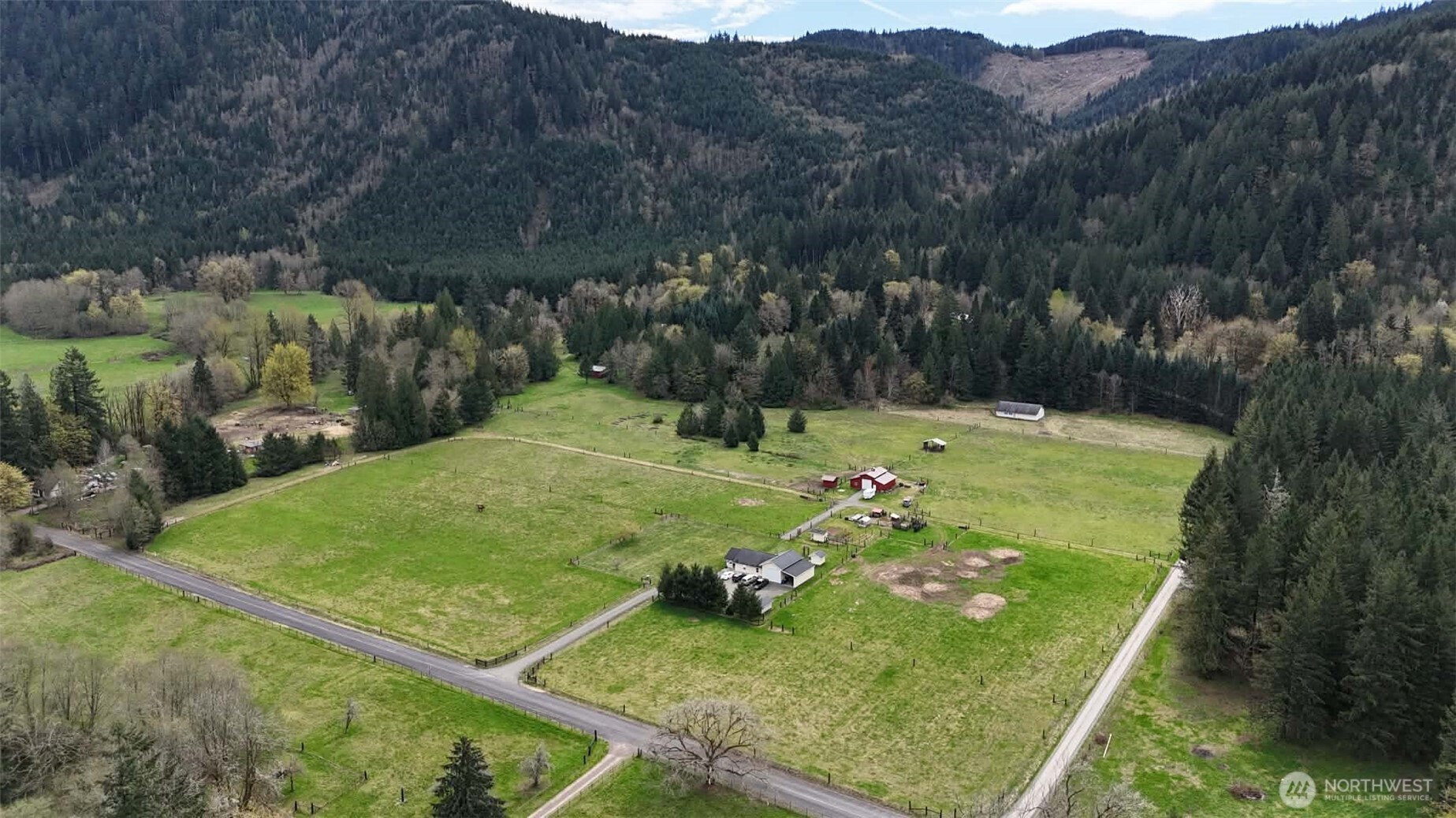 240 Dodge Road Morton, WA 98356 - Photo 9 of 34 Gallery Image 9