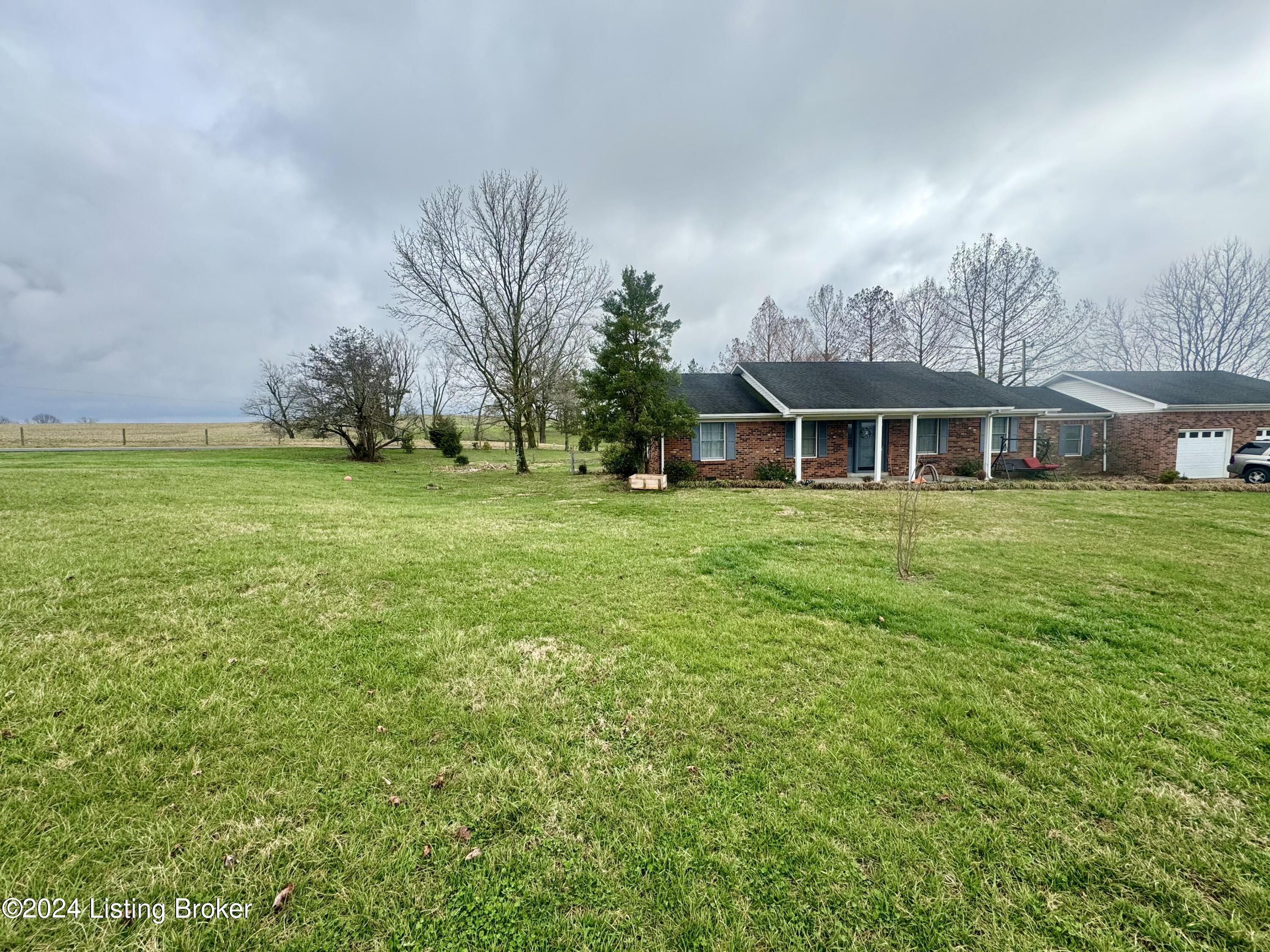 57 Mudd & Kelly Lane Springfield, KY 40069 - Photo 3 of 37 IMG_6180