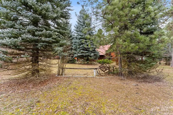 $399,000 | 5 Scott Mountain Road, Garden Valley, ID 83622