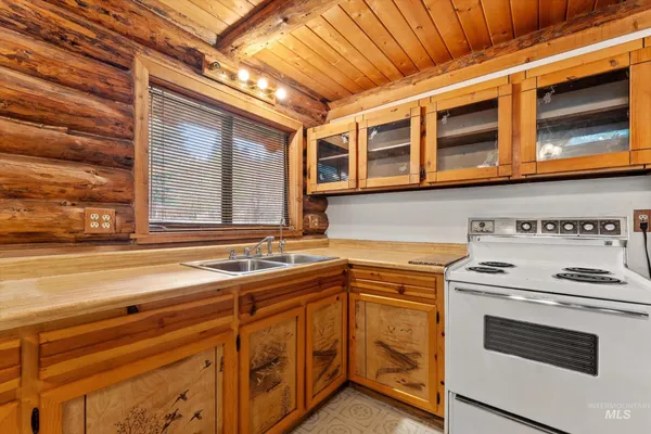 $399,000 | 5 Scott Mountain Road, Garden Valley, ID 83622