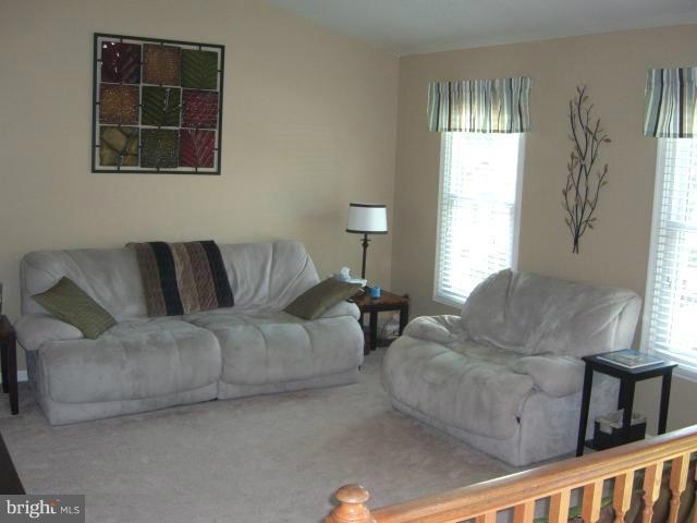 6705 Hemlock Point Road New Market, MD 21774 - Photo 1 of 27 Living Room