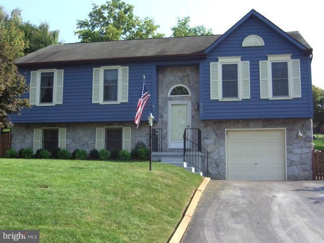 6705 Hemlock Point Road New Market, MD 21774 - Photo 4 of 27 Exterior (Front)