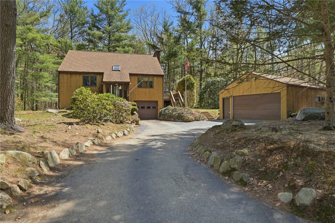 35 Fanning Lane Smithfield, RI 02828 - Photo 1 of 47