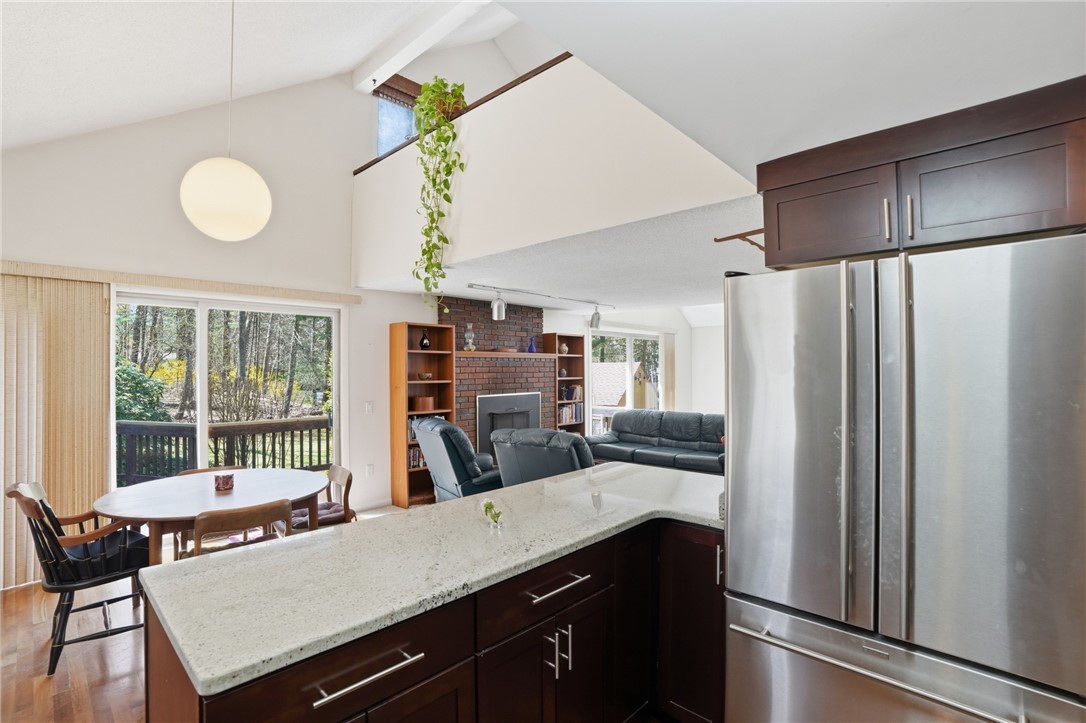 35 Fanning Lane Smithfield, RI 02828 - Photo 8 of 47