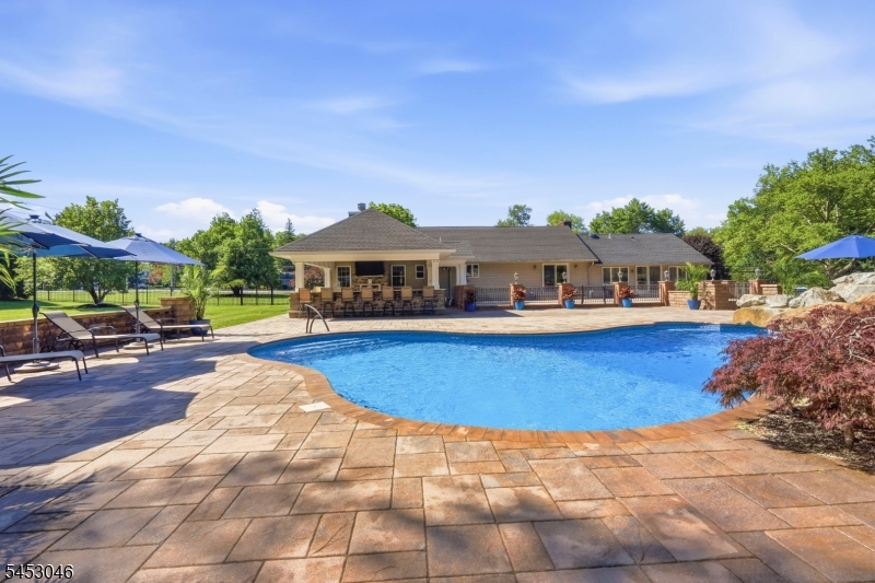 65 Washington Valley Road Warren, NJ 07059 - Photo 1 of 50 Gallery Image 1