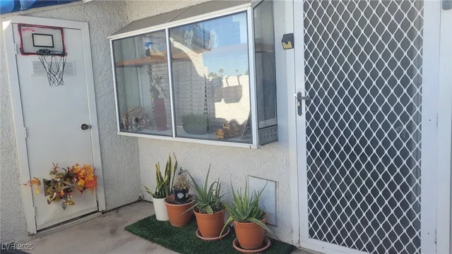 $1,500 | 2140 Willowbury Drive, Unit A, Las Vegas, NV 89108