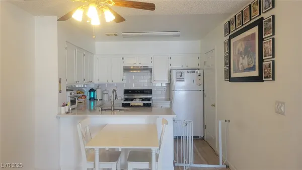 $1,550 | 2140 Willowbury Drive, Unit A, Las Vegas, NV 89108